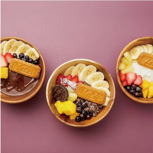 Acai bowls on a pink background